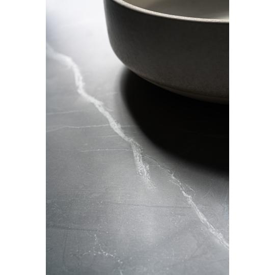 luxus erezetes kohatasu marvany hatasu furdoszoba szurke burkolat jarolap padlolap csempe klasszikus polgari fenyes elegans furdoszoba falburkolat nappali lakas 99.jpg